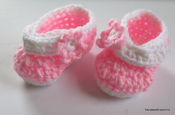 Items similar to Pink Baby Booties ,Infant Booties, Newborn Booties ...