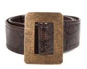 Ceinture en cuir imprimé.