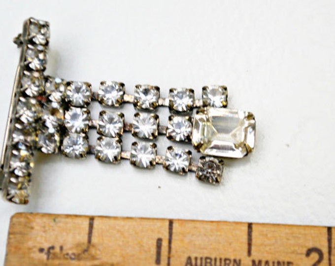 Vintage Bar Brooch - dangle articulate rhinestone - Mid Century pin