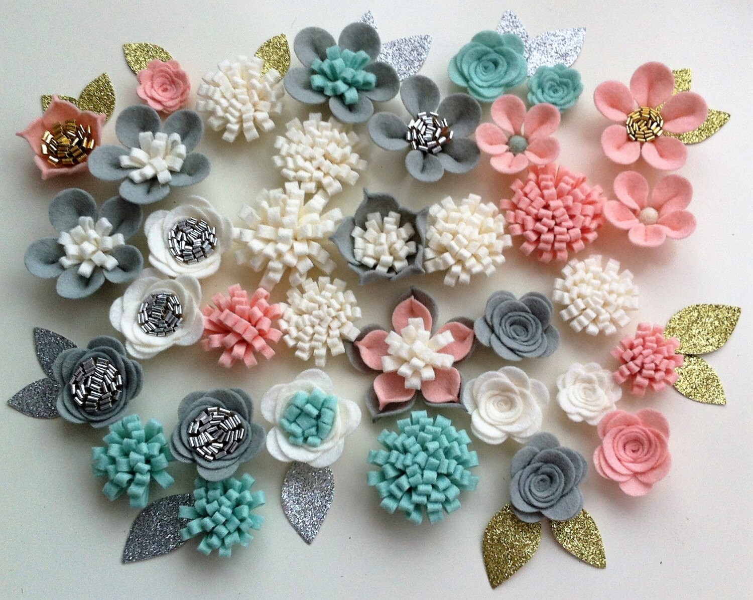 33 Hand made felt 3d flowers/roses & 33 glitter fabric