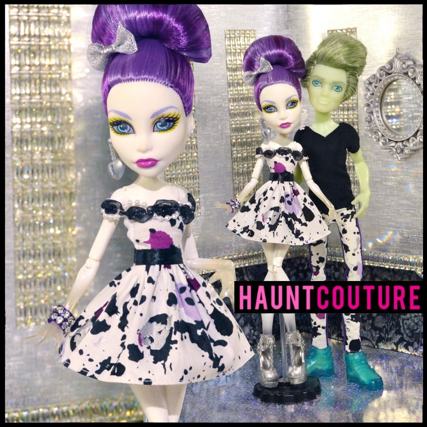 Monster high dolls dating
