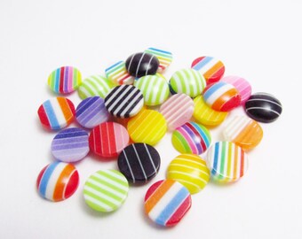 D-00055 - 30 Acryl Cabochons Mix