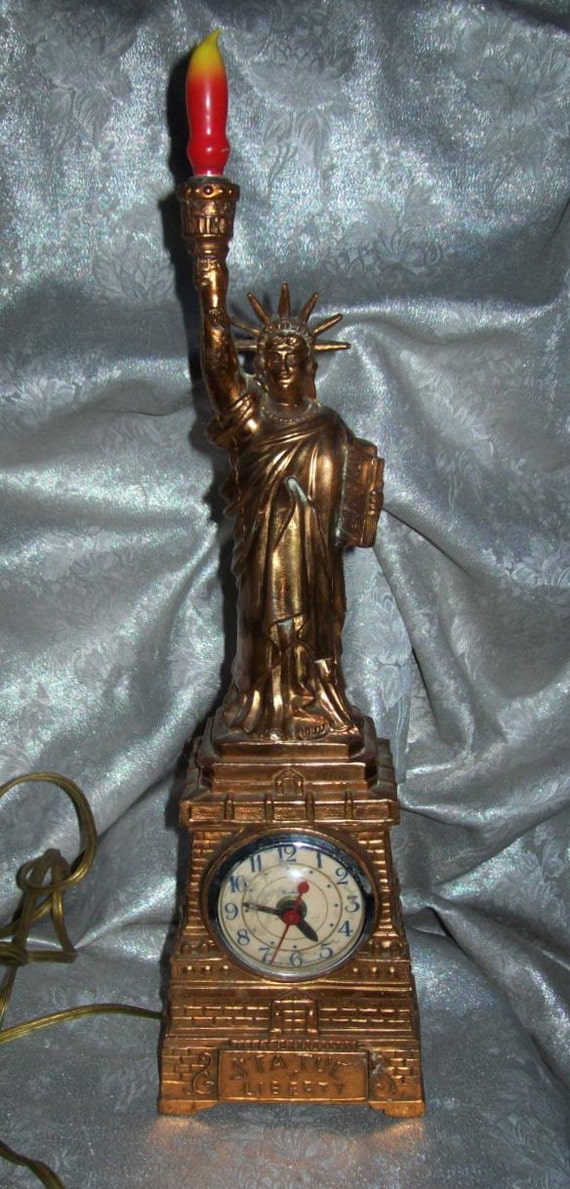 Large Vintage Cast Metal STATUE of Liberty Figural CLOCK with