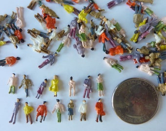 25 Micro Miniature Plastic People Doll House Diorama Terrarium Figure Figurine Model Train Craft Supply Lot (#72)