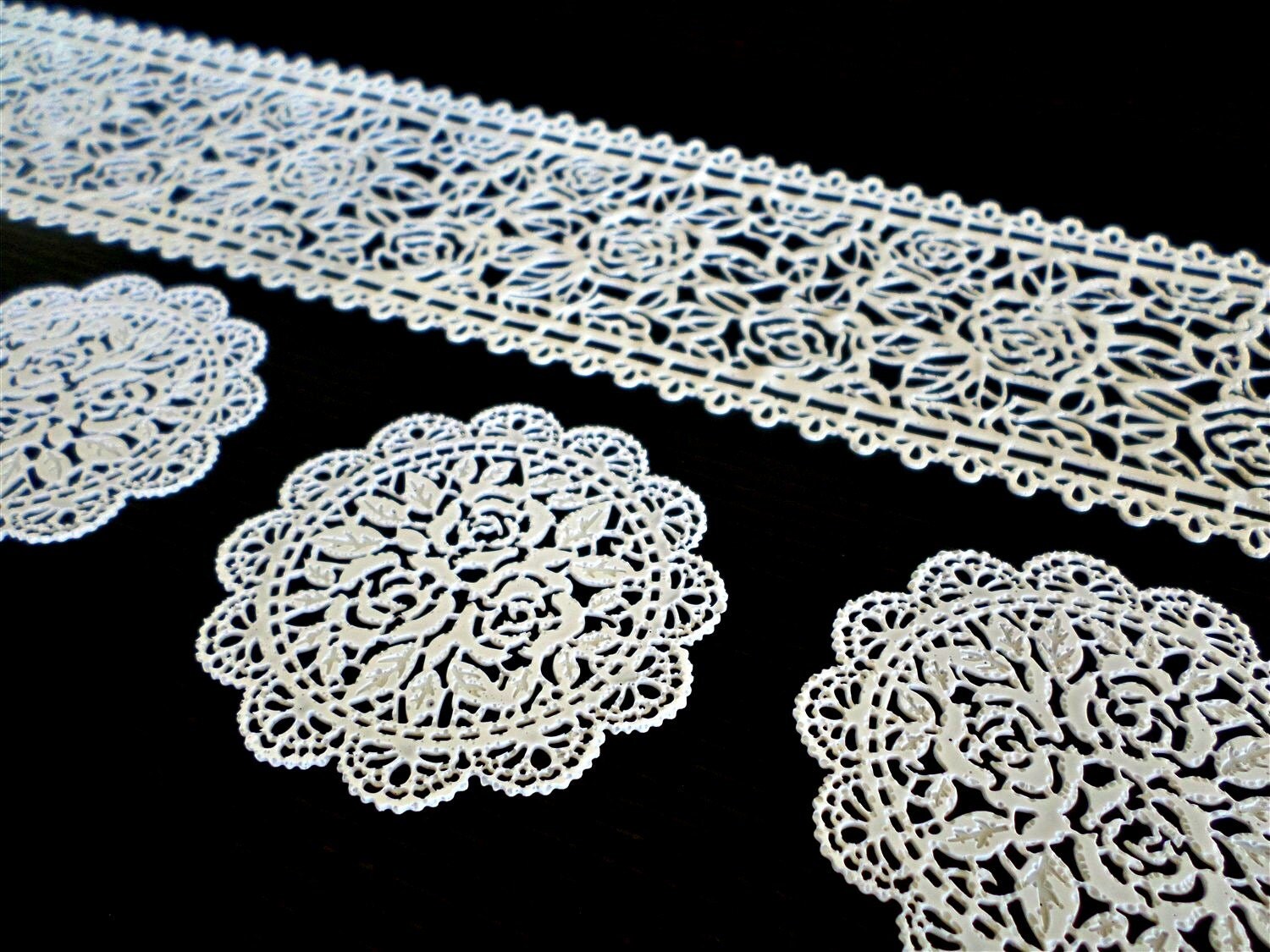 Edible Lace Set 2 Sugar Lace Strips & 10 Sugar by LenasCakes