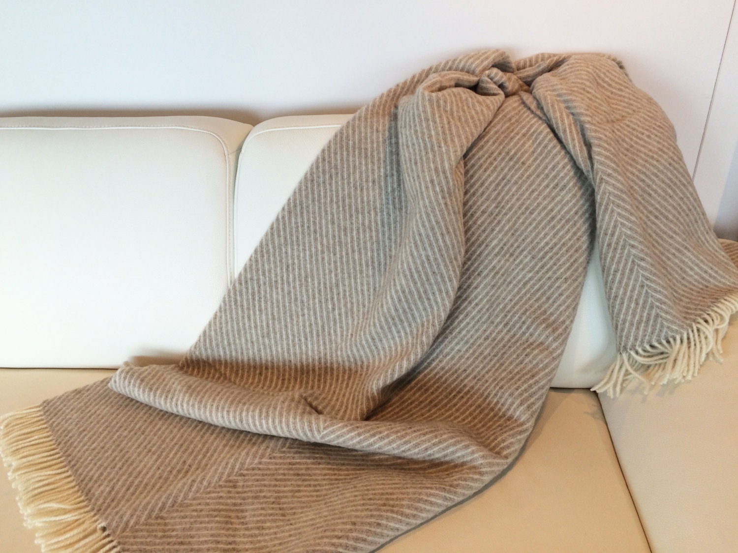 Large natural England sheep wool blanket / large beige wool