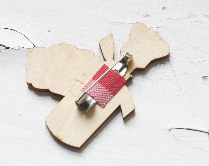In Wonderland // Wooden brooch is covered with ECO paint // Laser Cut // Best Trends // Fresh Gifts // Vintage Style // Drink Me //