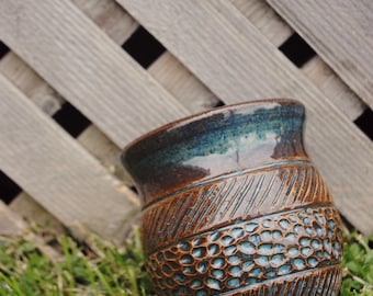 Hand-thrown Ceramic Detail Cup
