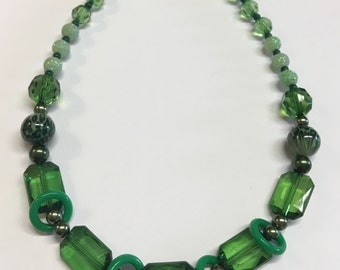 Green and Silver Beaded Necklace Lobster Claw Clasp
