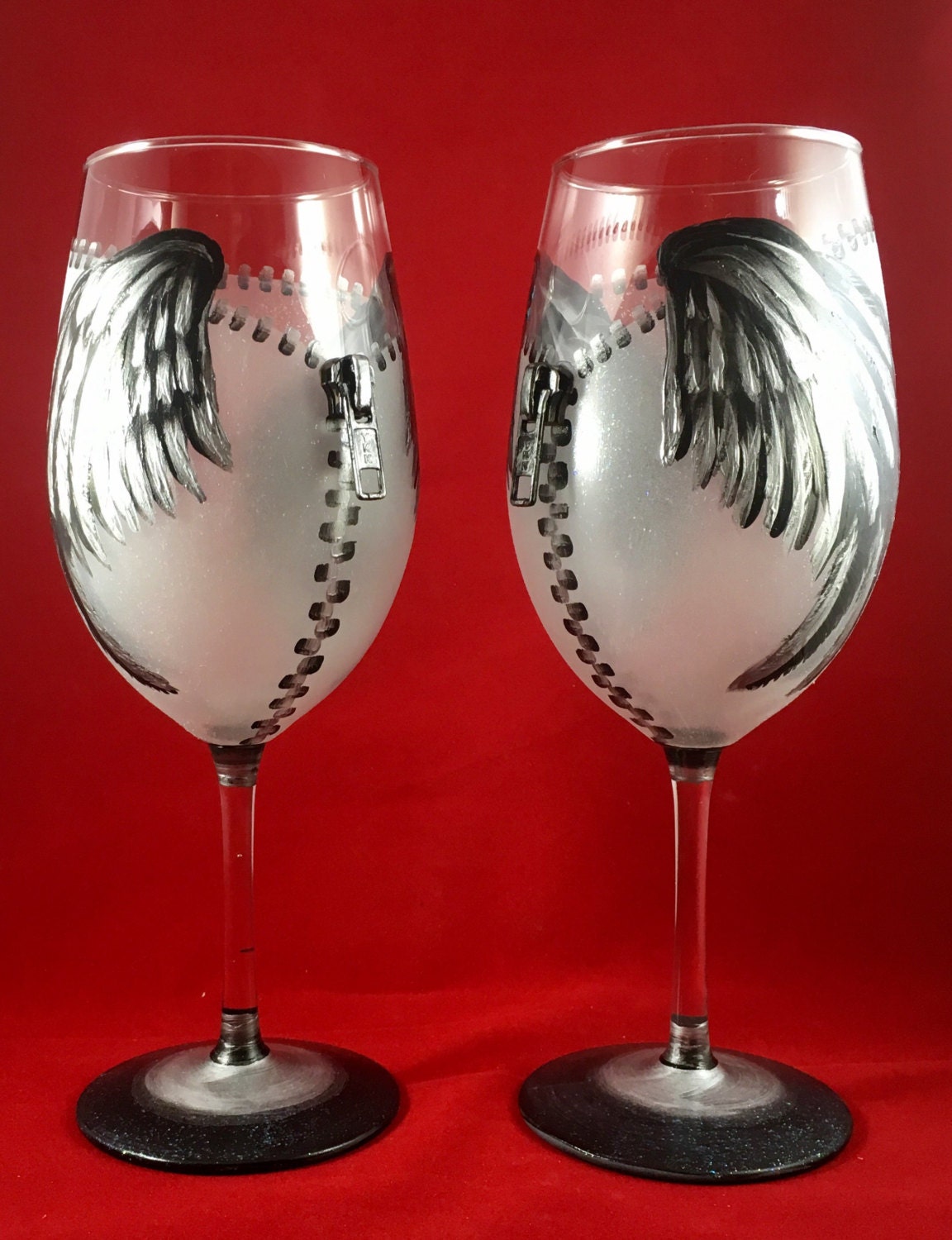 Angel wings wine glass // dark angel // zipper glasses // Set