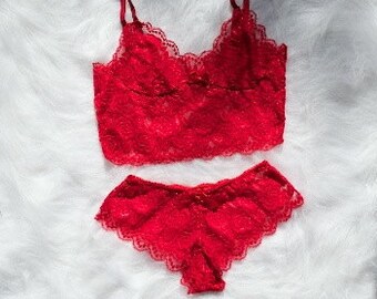 Sienna red lace lingerie set