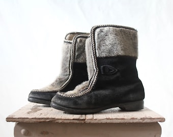 Vintage 70's Damaged Black Fur Mukluks Boots Sz 7
