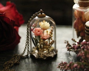 Real flower locket, gifts for her , living locket , shadow box , Irish jewellery , real plant pendant , dried flowers, moss terrarium