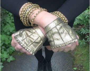 Gold Leather Fingerless Gloves~Burlesque Gloves~Vintage 80s~Fingerless Leather Gloves~Wedding Gloves~Fingerless Gloves~Biker Gloves~Vedora