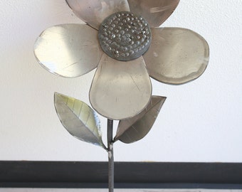 Metal Yard Decor Metal Yard Decor