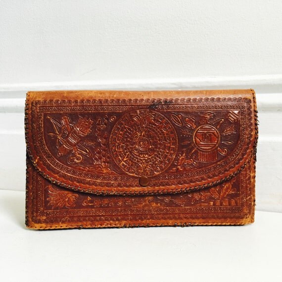 Vtg Leather Relief Accordion Clutch
