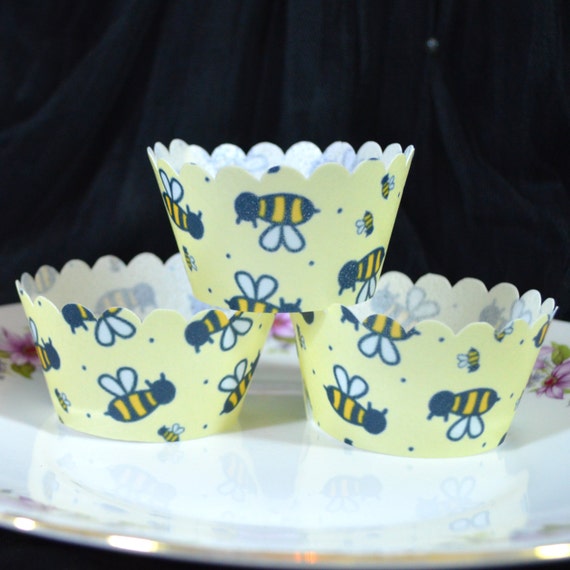 Edible Cupcake Wrappers Bumblebee Yellow Chintz by WicksteadsEatMe