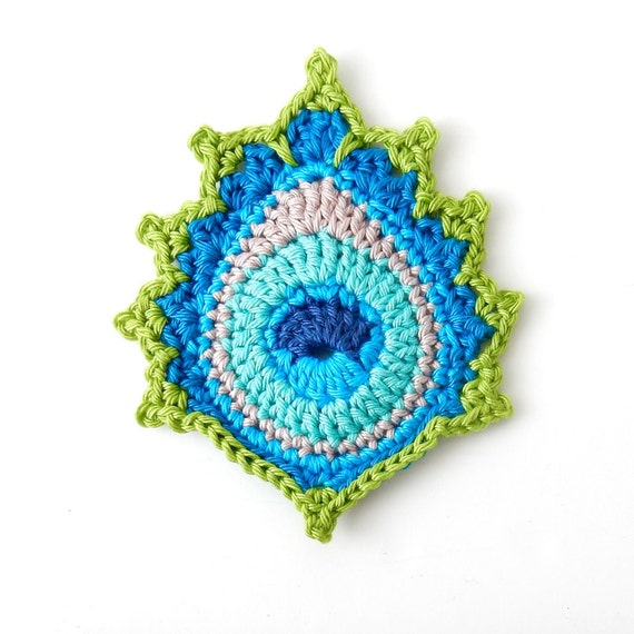 Crochet PATTERN Peacock Feather "Mayil" Motif and Garland  - Photo Tutorial for BEGINNERS level - Original Design