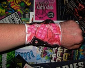 Biotic mutate cuff