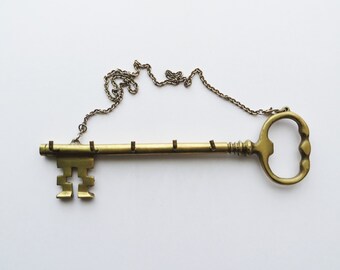 Vintage Brass Skeleton Key Hook, Wall Mount Key Holder Organizer, Retro Office Decor