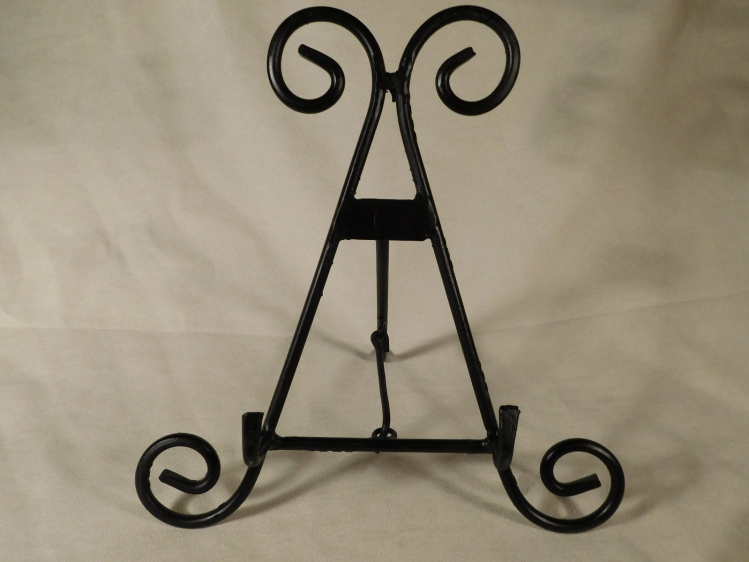 ONE 1 Large Easel BLack Metal Display Stand Great for