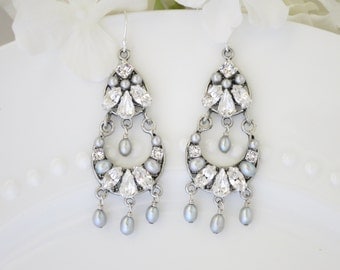 Swarovski vintage style chandelier earring, Rhinestone and pearl bridal earring, Pale gray wedding earring
