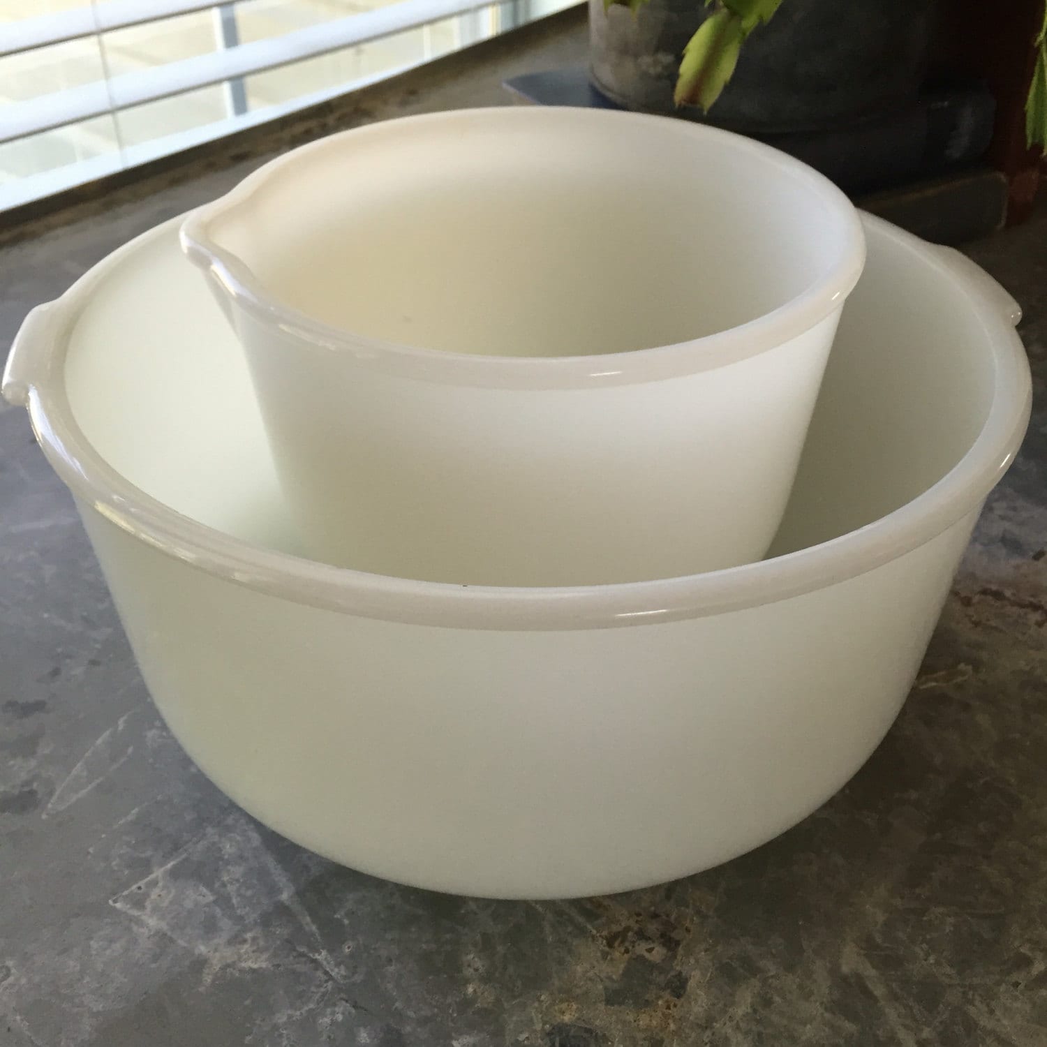 Vintage Set Glasbake Sunbeam Mixer Bowls Milk Glass Sunbeam