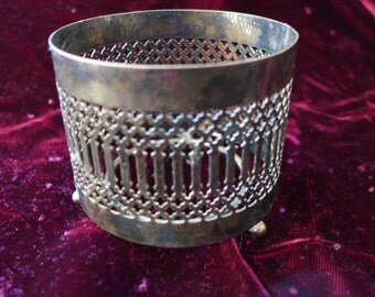 Wine Holder English Silverplate Bottle Holder 3Dia x 2.5H. Excellent