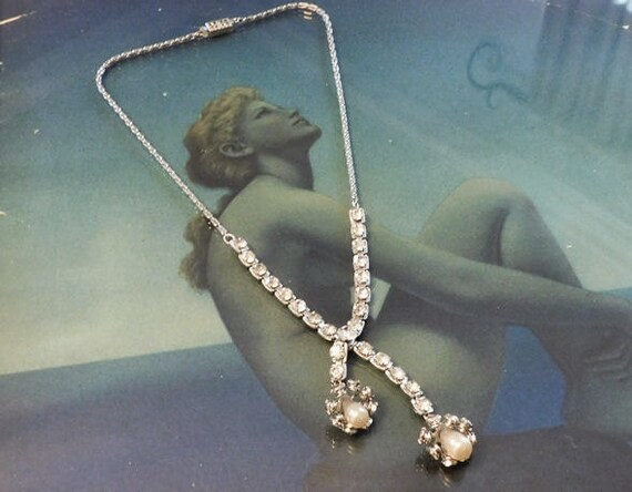 Antique Necklace Sautoir Diamante Crystal Rhinestone Faux Pearl Tassel Filigree Necklace Old European Cut Crystals Hollywood Wedding Bride