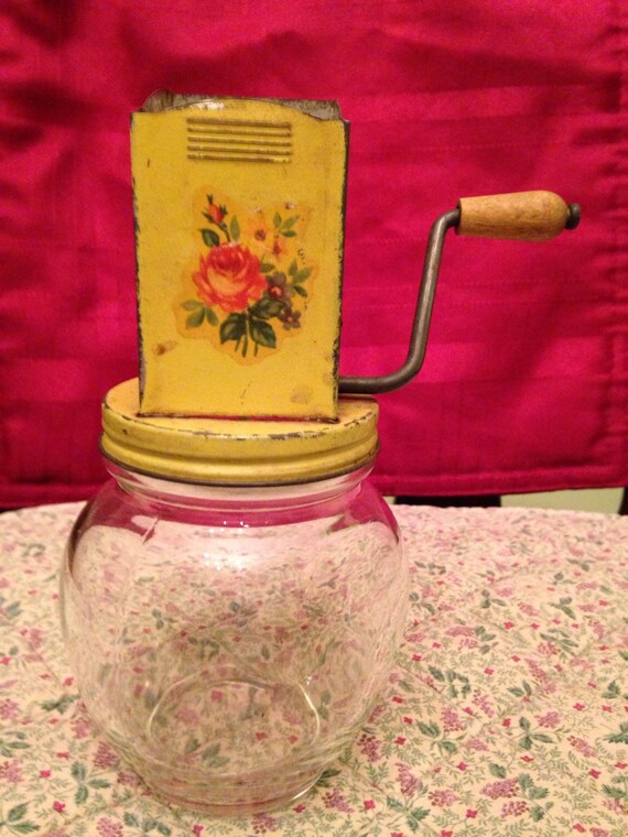 1930's Vintage Nutmeg Grinder