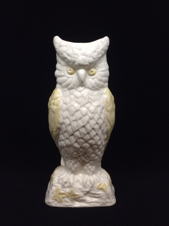 Irish Belleek Fine China Owl Vase
