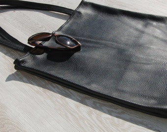 Leather Women Bag,Leather Women Bags,Leather Tote,Leather flat Totes,Leather Zipper Tote,Leather Handbags Bag,Leather Satchel,sturdy tot