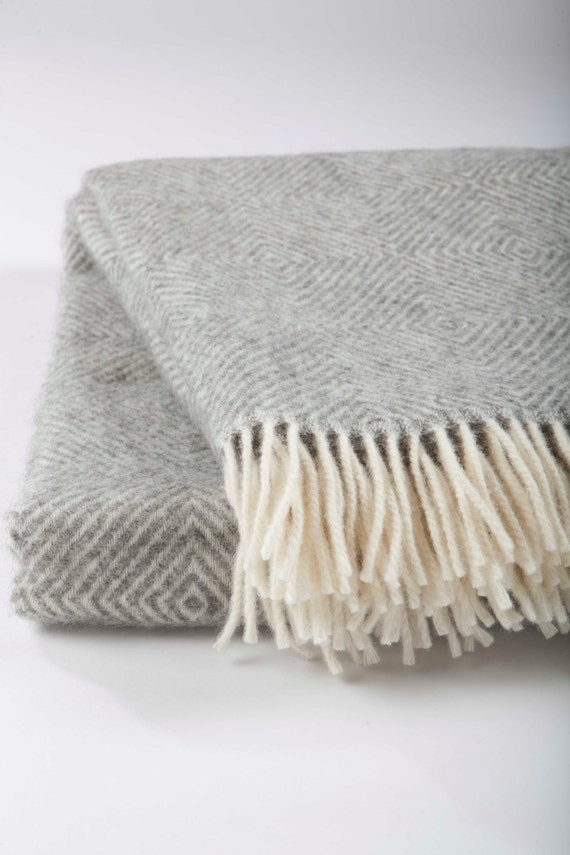 Natural not coloured England sheep wool blanket / grey wool