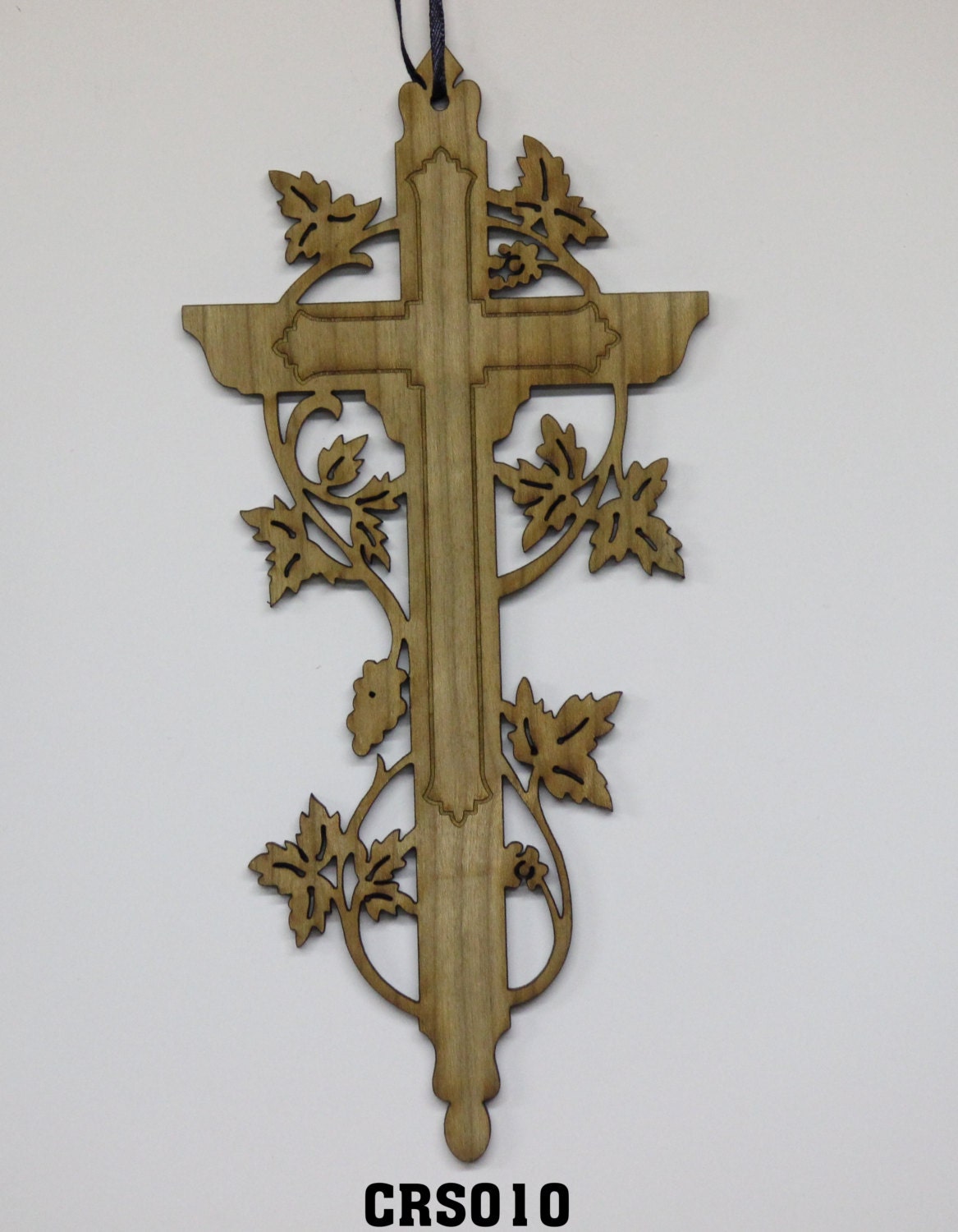 Cross with grapevine