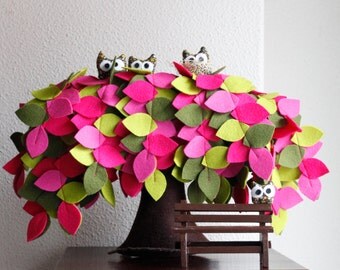 Weeping Willow Tree, Felt Tree with owls, Home Decor, housewarming gift, Green and magenta Tones, Nature inspired.