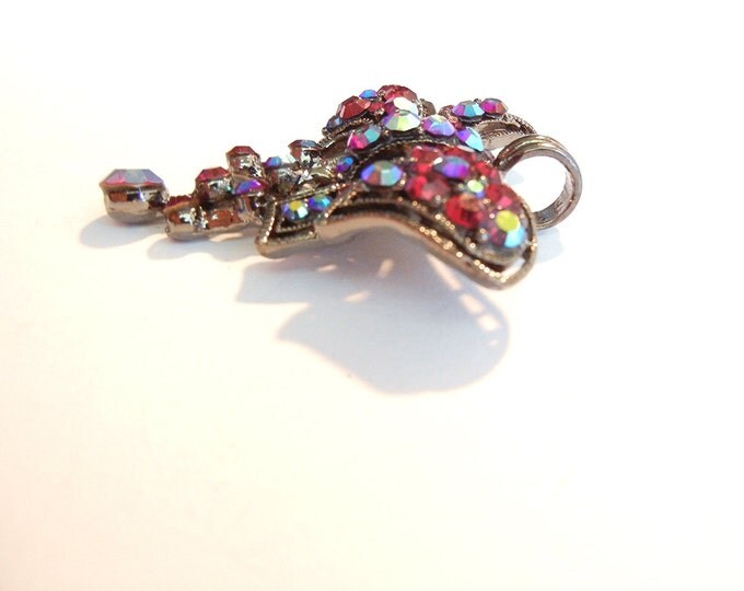 Hematite-tone Red Aurora Borealis Rhinestone Bow Ribbon Pendant