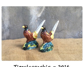 Salt and Pepper Shakers - Salt Shaker - Quail - Bird - Birds - Bird Collector - Pepper Shaker - Kitchen Decor -Hunter Decor - Farmhouse CHIC