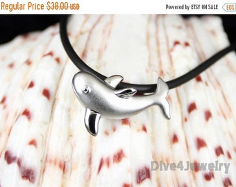 Free willy necklace Etsy Free willy necklace Etsy