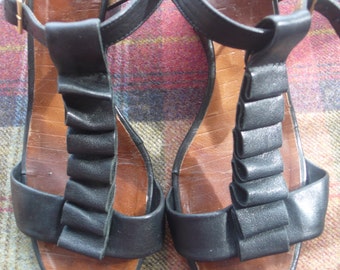 SALE Chie Mihara black leather wedge sandals uk size 7, eu 40