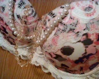 36B "Garden Party" Pink and white Honeymoon bra