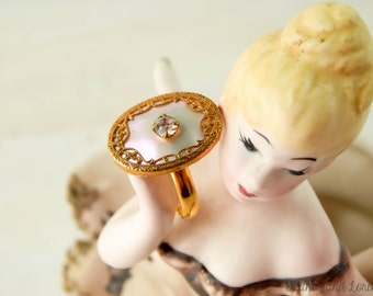 Vintage button ring / adjustable ring / button ring / repurposed jewelry / recycled ring / upcycled jewelry
