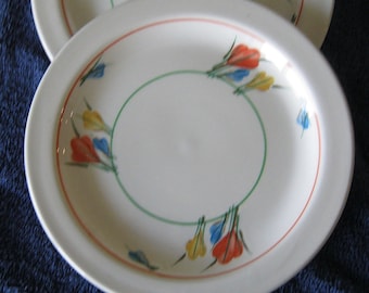 Four Pristine Midwinter Stonehenge CROCUS dessert plates in pristine condition. Plates were produced by this subsidiary of Wedgwood