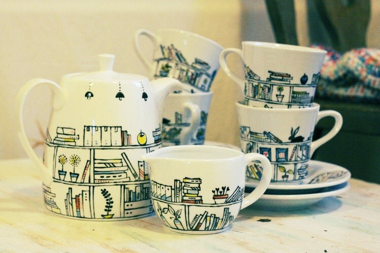 Hand painted teapot Book A Holic fine bone by roootreee