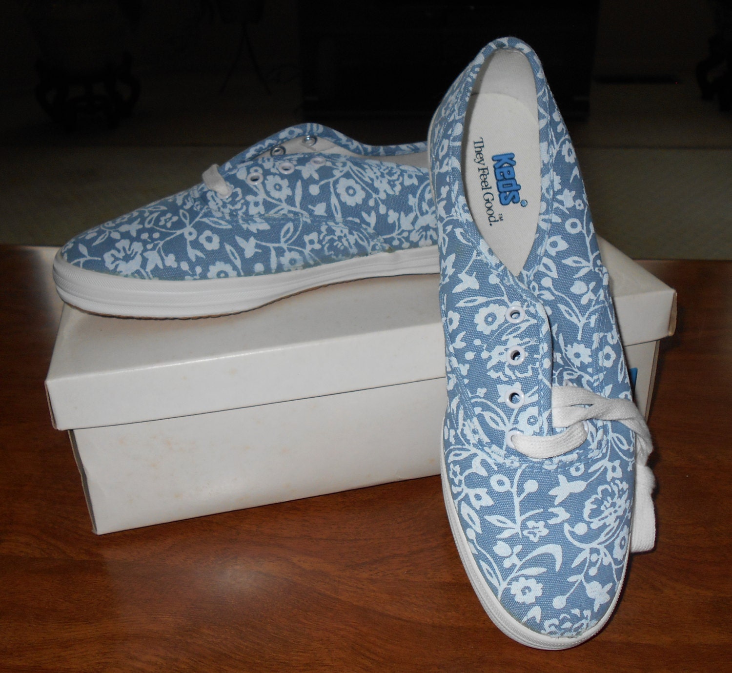 Vtg NOS 1980's Keds DENIM FLORAL Tennis Shoes Blue with