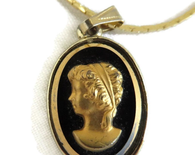 Vintage Cameo Pendant Necklace, Black and Gold Cameo. 16 inch Cobra Chain Necklace