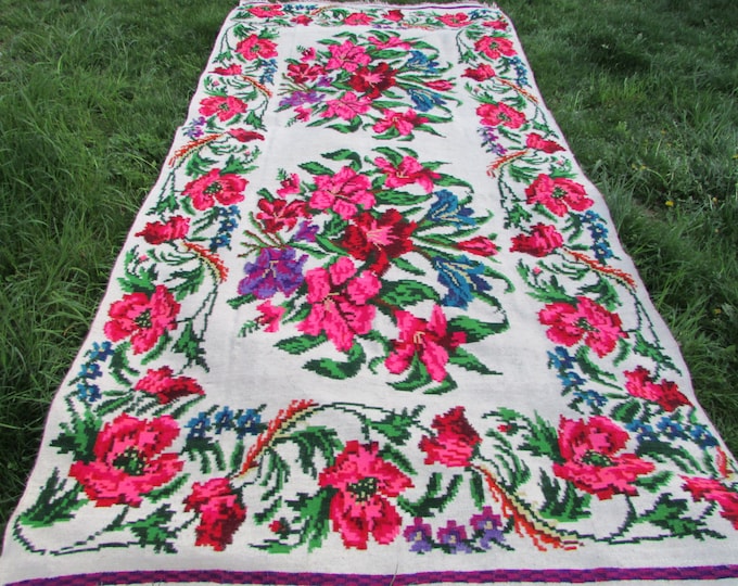 Bessarabian Kilim. Vintage Moldovan Kilim, Handmade 50-60 years old,Ethnic home decor. Floral Rugs Carpets .Eco-Friendly