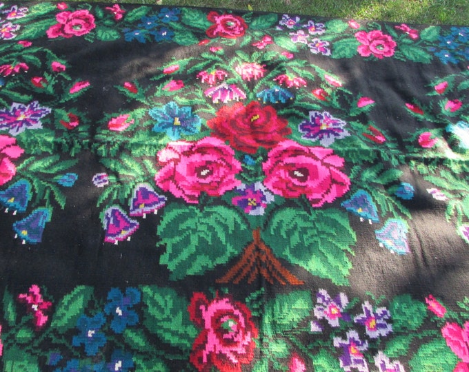 Bessarabian Kilim. Vintage Kilim, Handmade 50-60years old, handmade.rose carpet, Ukrainian, Bessarabian carpet. kom/o