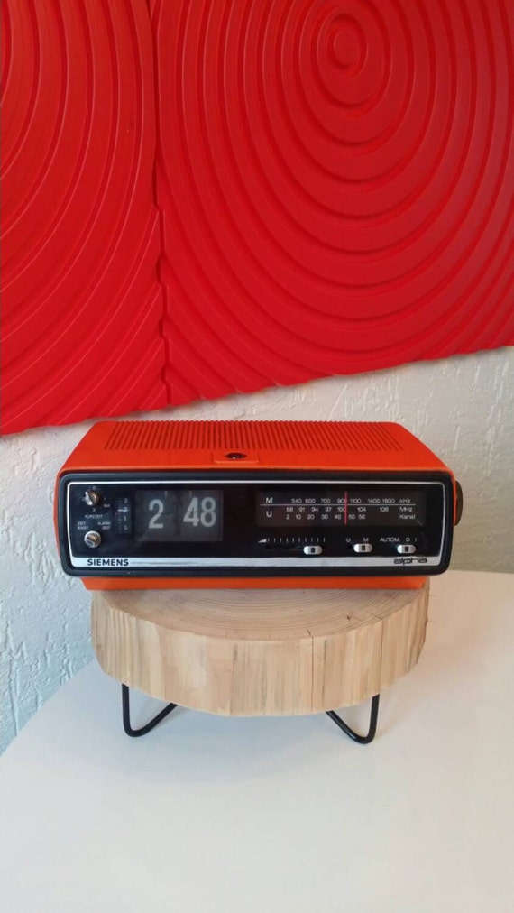 Siemens original flip clock / radio / alarm clock
