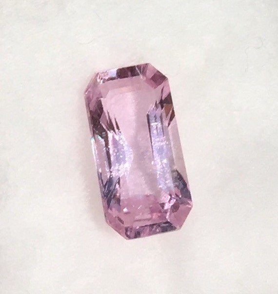 loose pink sapphire