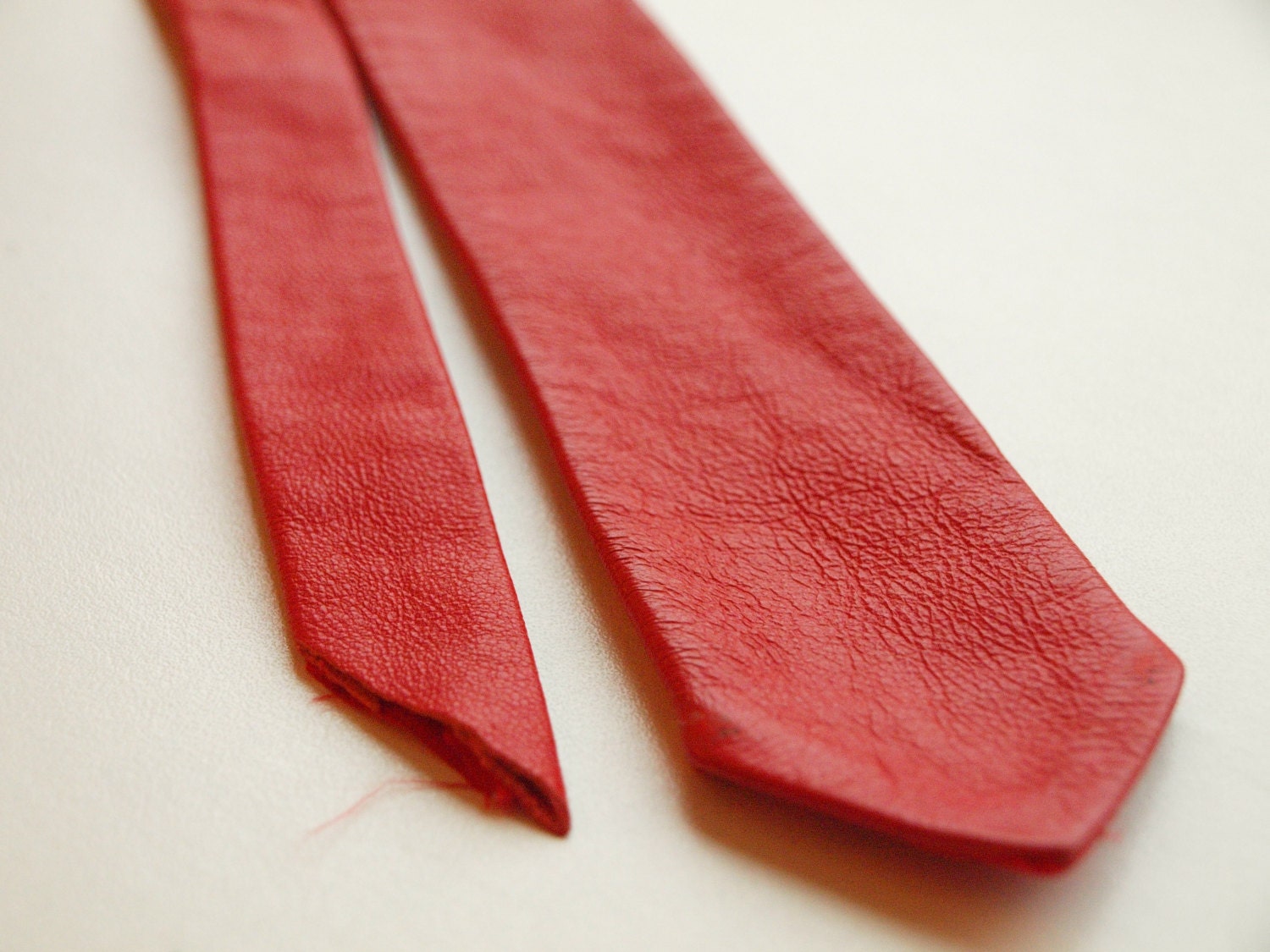 mens leather necktie